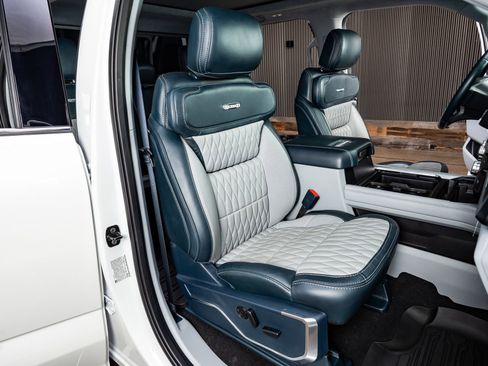 Used 2024 Ford F250 Limited w/ FX4 Off-Road Package image 30