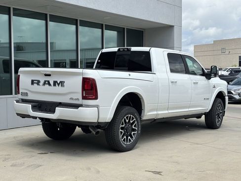 New 2026 RAM 2500 Limited AWD/4WD image 3