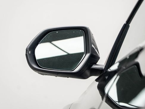 Used 2022 Audi Q8 Premium Plus w/ Premium Plus Package image 15