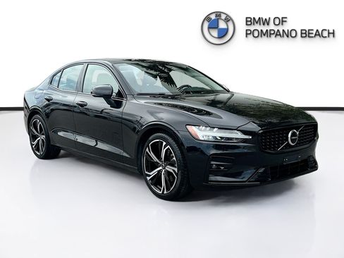 Used 2024 Volvo S60 B5 Core FWD image 1