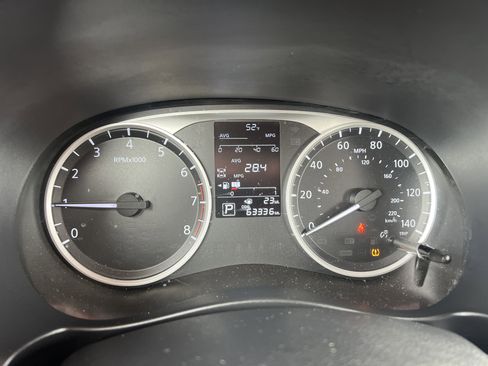 Certified 2021 Nissan Kicks S image 21