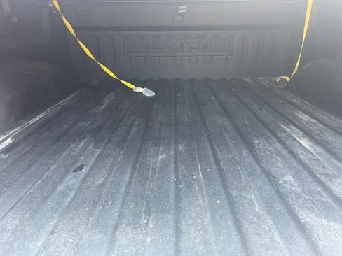 Used 2016 GMC Sierra 1500 Denali w/ Enhanced Driver Alert Package AWD/4WD image 33