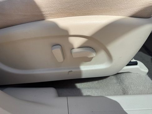 Used 2015 Nissan Murano SV FWD image 22