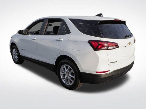 Certified 2024 Chevrolet Equinox LS w/ LS Convenience Package AWD/4WD image 4