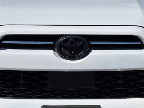 Used 2022 Toyota 4Runner SR5 Premium image 47