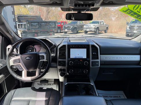 Used 2020 Ford F350 Lariat w/ Lariat Value Package AWD/4WD image 11