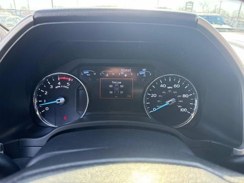 Used 2022 Ford F350 Lariat w/ Black Appearance Package image 38