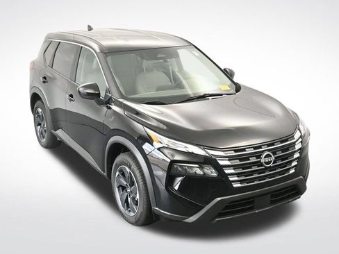 Used 2025 Nissan Rogue SV FWD image 22