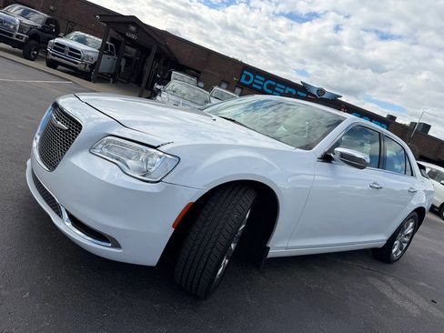Used 2015 Chrysler 300 C w/ Light Group AWD/4WD image 57