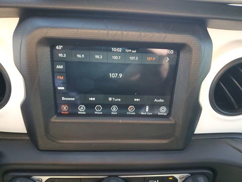 Used 2021 Jeep Wrangler Sport image 19