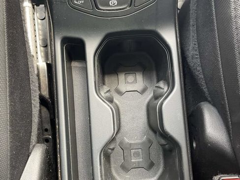 Used 2023 Jeep Renegade Altitude AWD/4WD image 29
