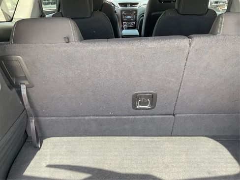 Used 2015 Chevrolet Traverse LT FWD image 12
