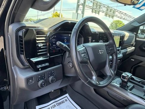 Certified 2023 Chevrolet Silverado 1500 ZR2 w/ Technology Package AWD/4WD image 37