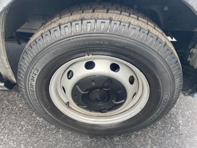 Used 2023 Ford Transit 250 Medium Roof w/ Load Area Protection Package RWD image 22