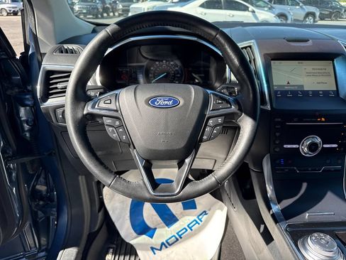Used 2019 Ford Edge Titanium w/ Equipment Group 301A AWD/4WD image 15