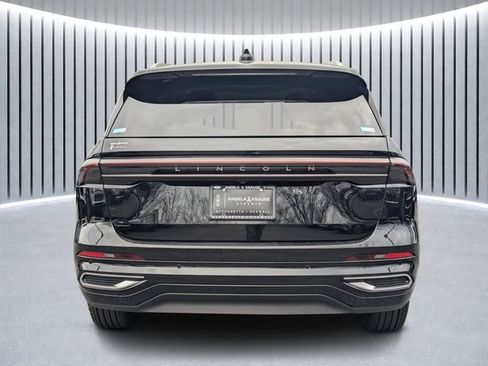 New 2026 Lincoln Nautilus Reserve image 4