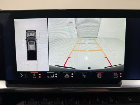 Used 2024 Chevrolet Silverado 1500 LTZ image 20