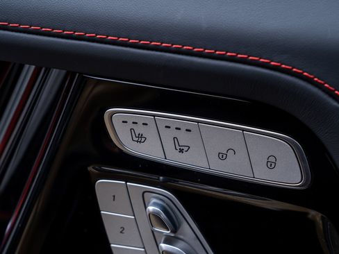 Used 2025 Mercedes-Benz G 580 w/ EQ Technology image 17