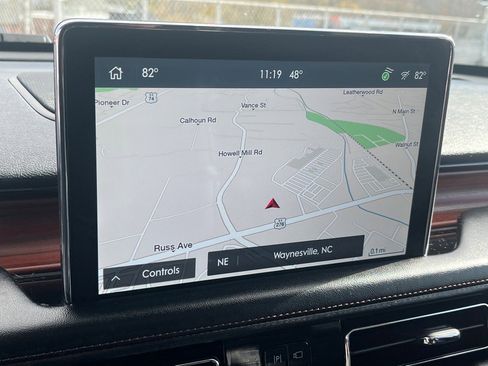 Used 2022 Lincoln Aviator Reserve w/ Equipment Group 201A image 11