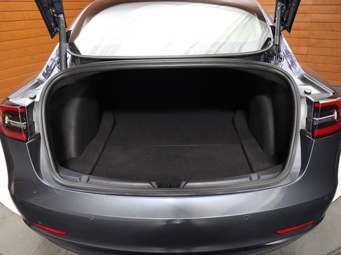 Used 2022 Tesla Model 3 Long Range image 10