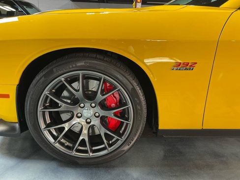 Used 2017 Dodge Challenger SRT w/ Technology Group image 20