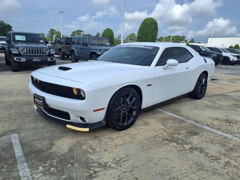 Used 2023 Dodge Challenger R/T w/ Plus Package RWD image 3
