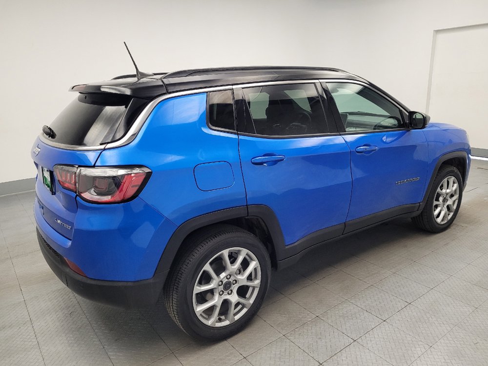 Used 2025 Jeep Compass Limited AWD/4WD image 9