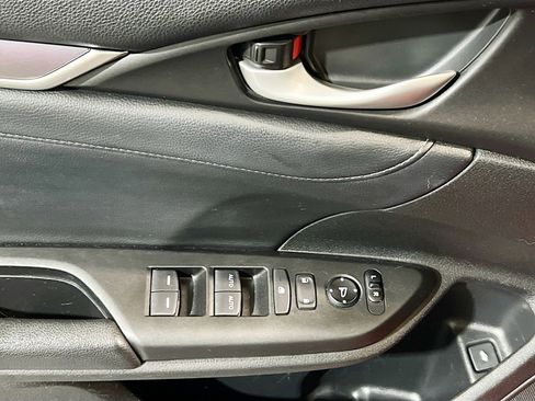 Used 2018 Honda Civic EX-L image 21