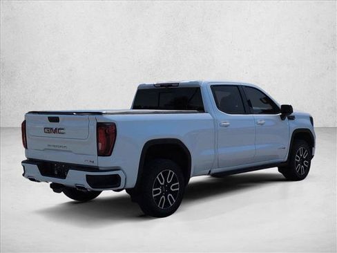 Used 2025 GMC Sierra 1500 AT4 w/ Technology Package AWD/4WD image 8
