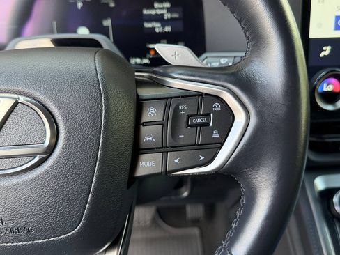 Used 2024 Lexus GX 550 w/ Cold Area Package AWD/4WD image 14