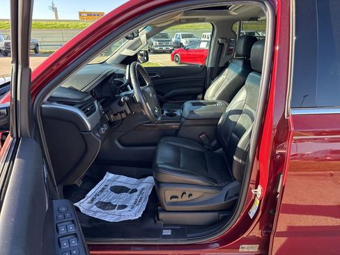 Used 2018 Chevrolet Tahoe LT image 19
