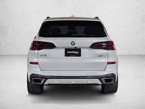 Used 2024 BMW X5 xDrive40i w/ M Sport Package image 7