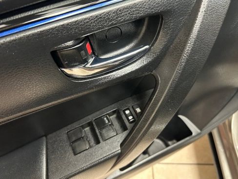 Used 2019 Toyota Corolla SE image 7