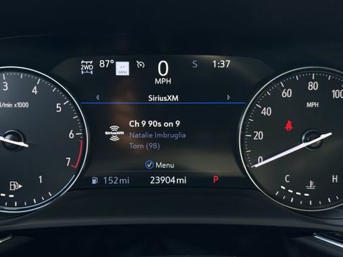 Used 2023 Buick Envision Avenir AWD/4WD image 17