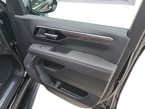 New 2026 Chevrolet Tahoe Premier image 12