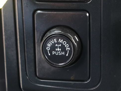 Used 2024 Ford F150 XL w/ Equipment Group 103A High RWD image 29