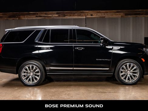 Used 2021 GMC Yukon Denali w/ Denali Premium Package image 10