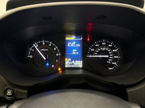 Used 2022 Subaru Crosstrek 2.0i Premium w/ Popular Package #4A AWD/4WD image 18