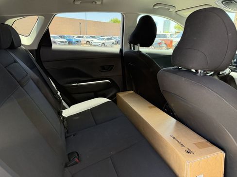 Used 2025 Hyundai Kona SEL AWD/4WD image 36