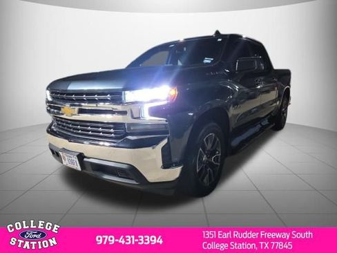 Used 2020 Chevrolet Silverado 1500 LT w/ Texas Edition image 2