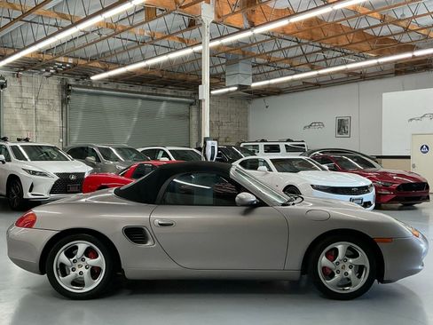Used 2002 Porsche Boxster S image 17