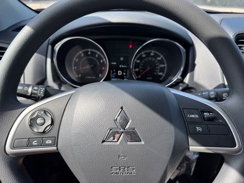 Used 2025 Mitsubishi Outlander Sport SE image 37