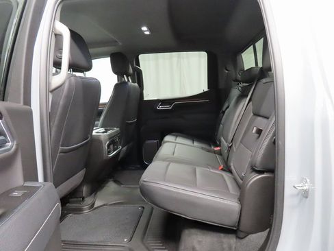 Used 2025 GMC Sierra 1500 Denali AWD/4WD image 10
