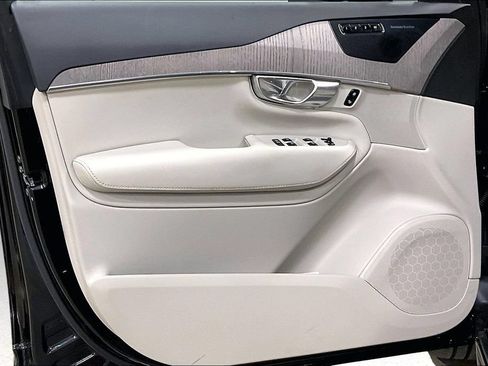 Certified 2024 Volvo XC90 B6 Plus w/ Protection Package Premier AWD/4WD image 20