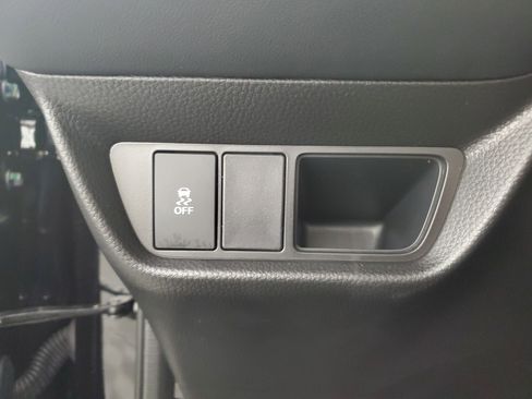 New 2026 Honda HR-V LX image 26