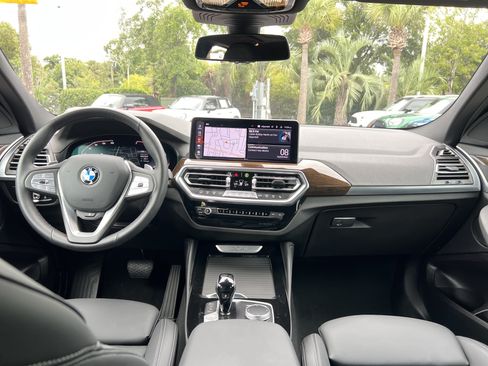 Certified 2025 BMW X4 xDrive30i AWD/4WD image 29