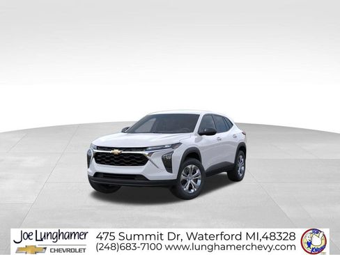 New 2026 Chevrolet Trax LS FWD image 8