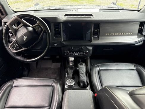 Certified 2025 Ford Bronco Badlands AWD/4WD image 19