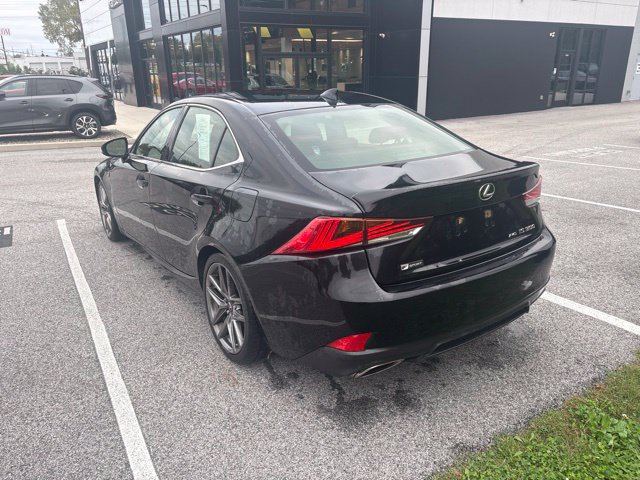 Used 2017 Lexus IS 300 AWD image 10