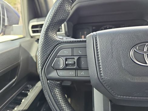 Used 2025 Toyota Tacoma SR5 image 22
